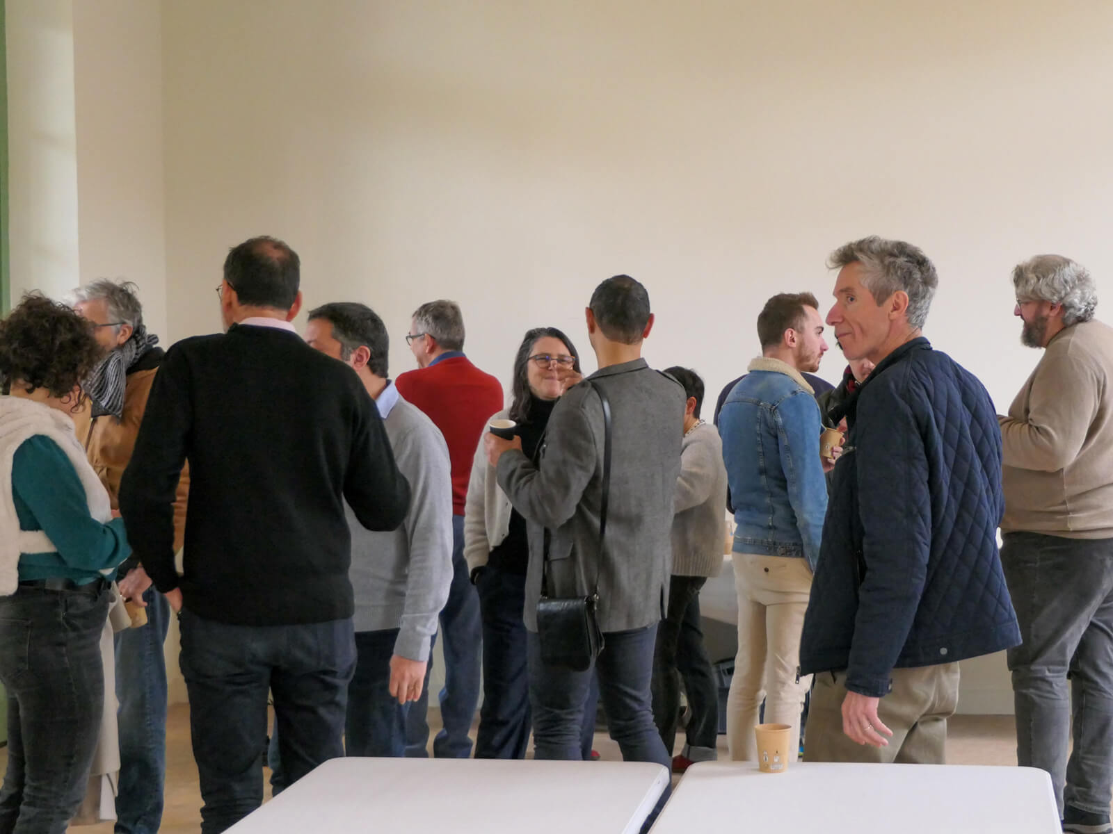 Participants pendant la pause lors de la Journée de la Pédagogie du 23 janvier 2026 à la Villa Créative